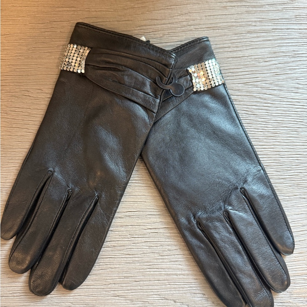 Pritzi Black Leather Gloves with Silver Embellishments